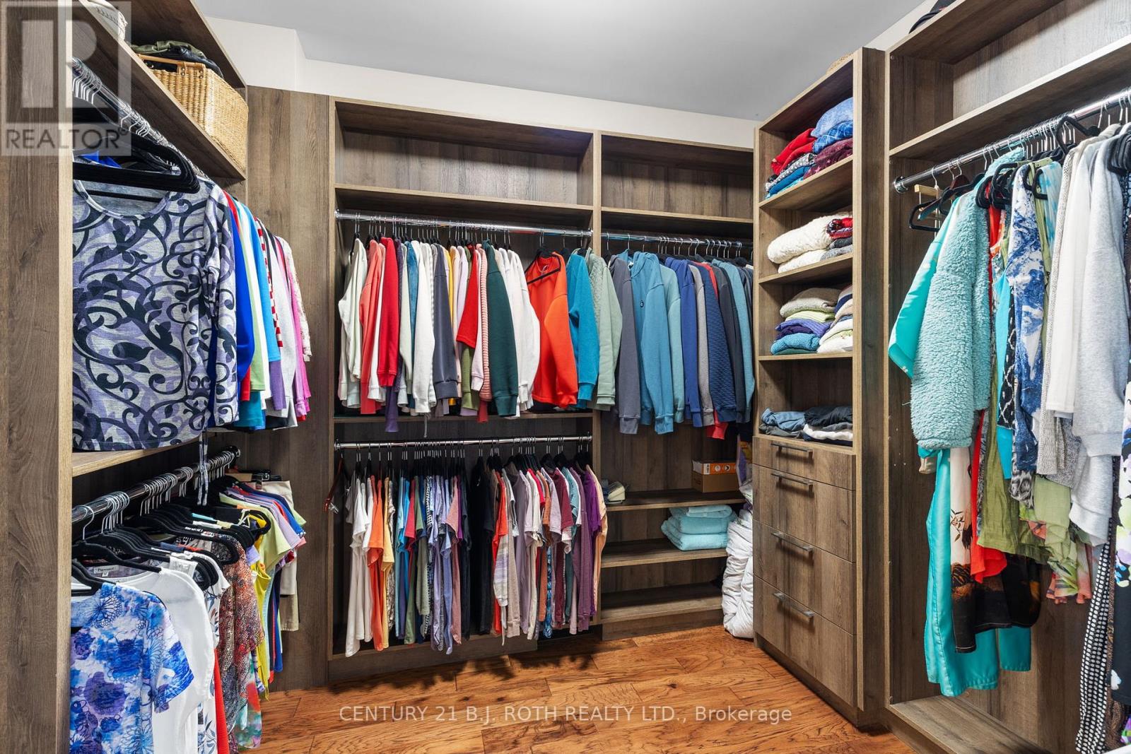 41 Osborn Street, Essa (Angus), Ontario  L0M 1B0 - Photo 17 - N12927674