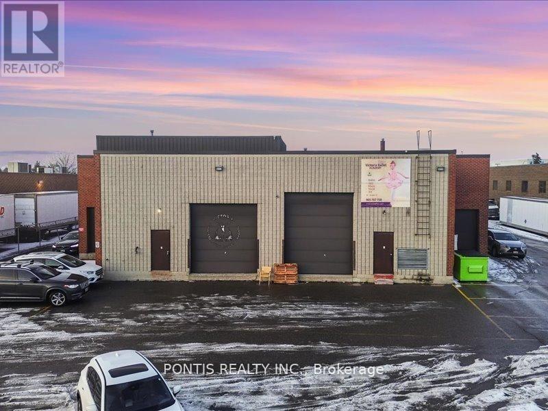 7 Bradwick Drive, Vaughan, Ontario  L4K 2T4 - Photo 8 - N12927700