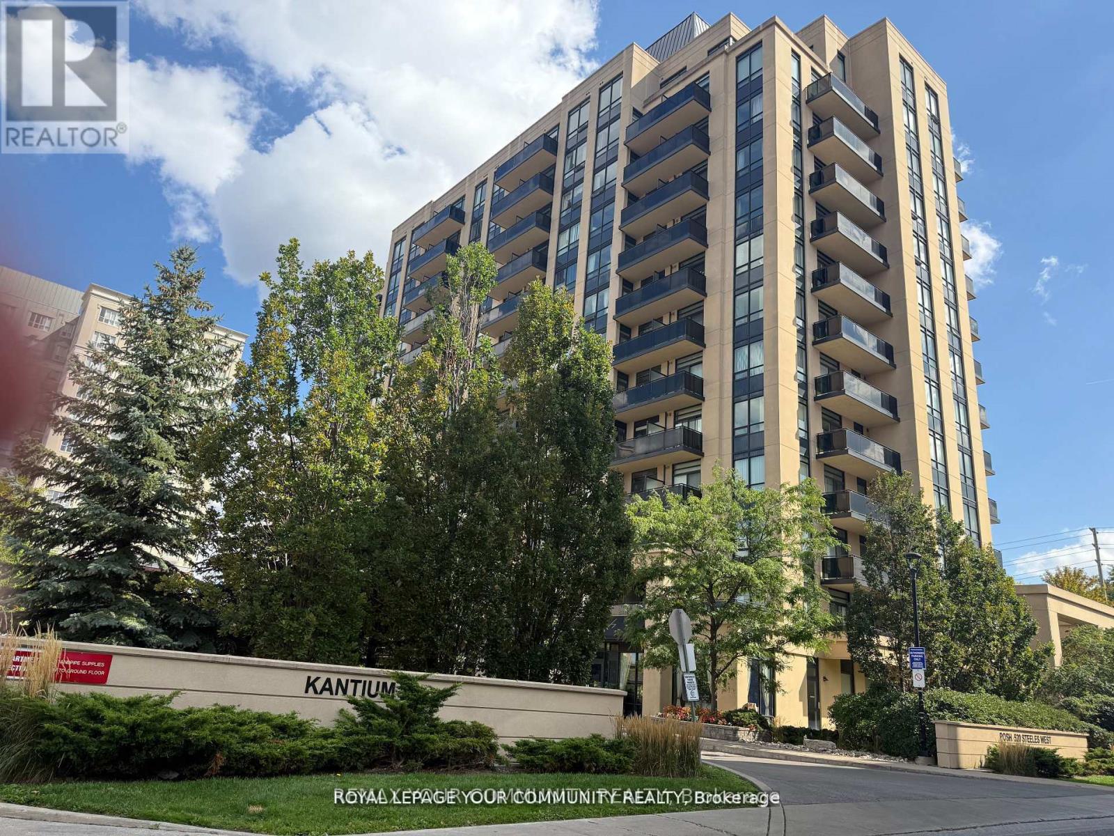 208 - 520 STEELES AVENUE W, Vaughan, Ontario