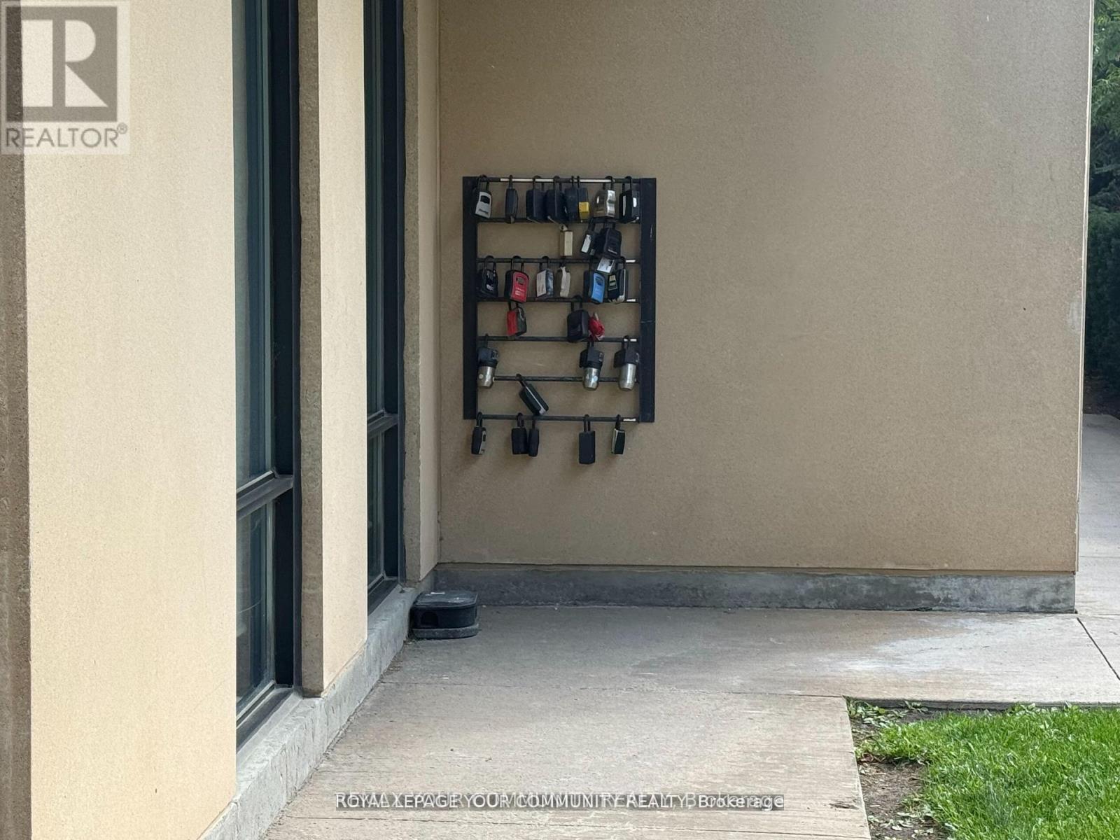 208 - 520 Steeles Avenue W, Vaughan, Ontario  L4J 1A2 - Photo 22 - N12927726