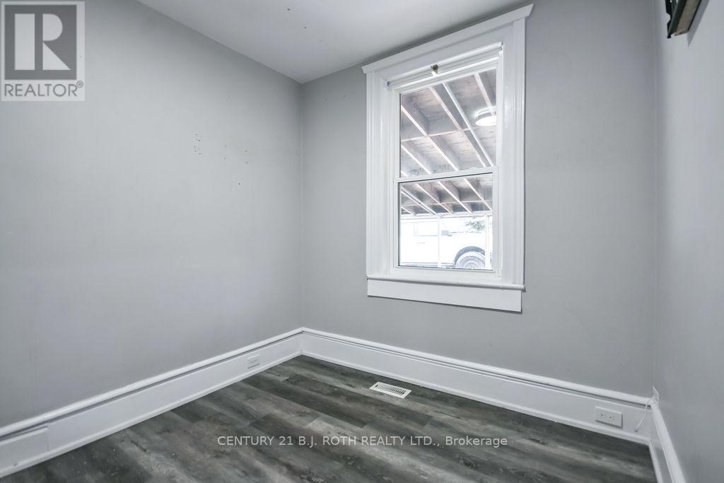 44 Sanford Street, Barrie, Ontario  L4N 3C4 - Photo 19 - S12925474