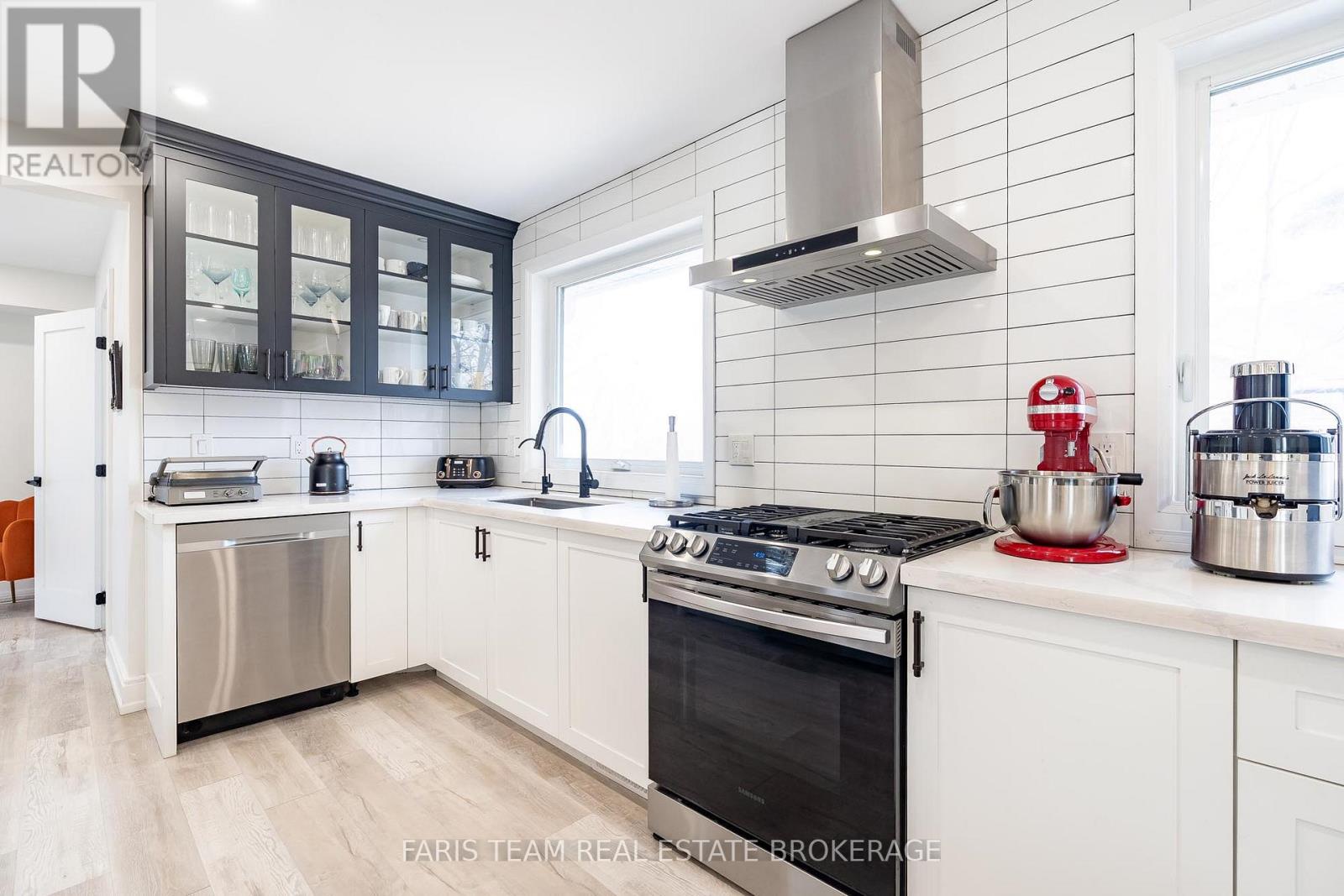 Lorem Ipsum Dolor Sit Am, Wasaga Beach, Ontario  L9Z  - Photo 9 - DEMO29524120