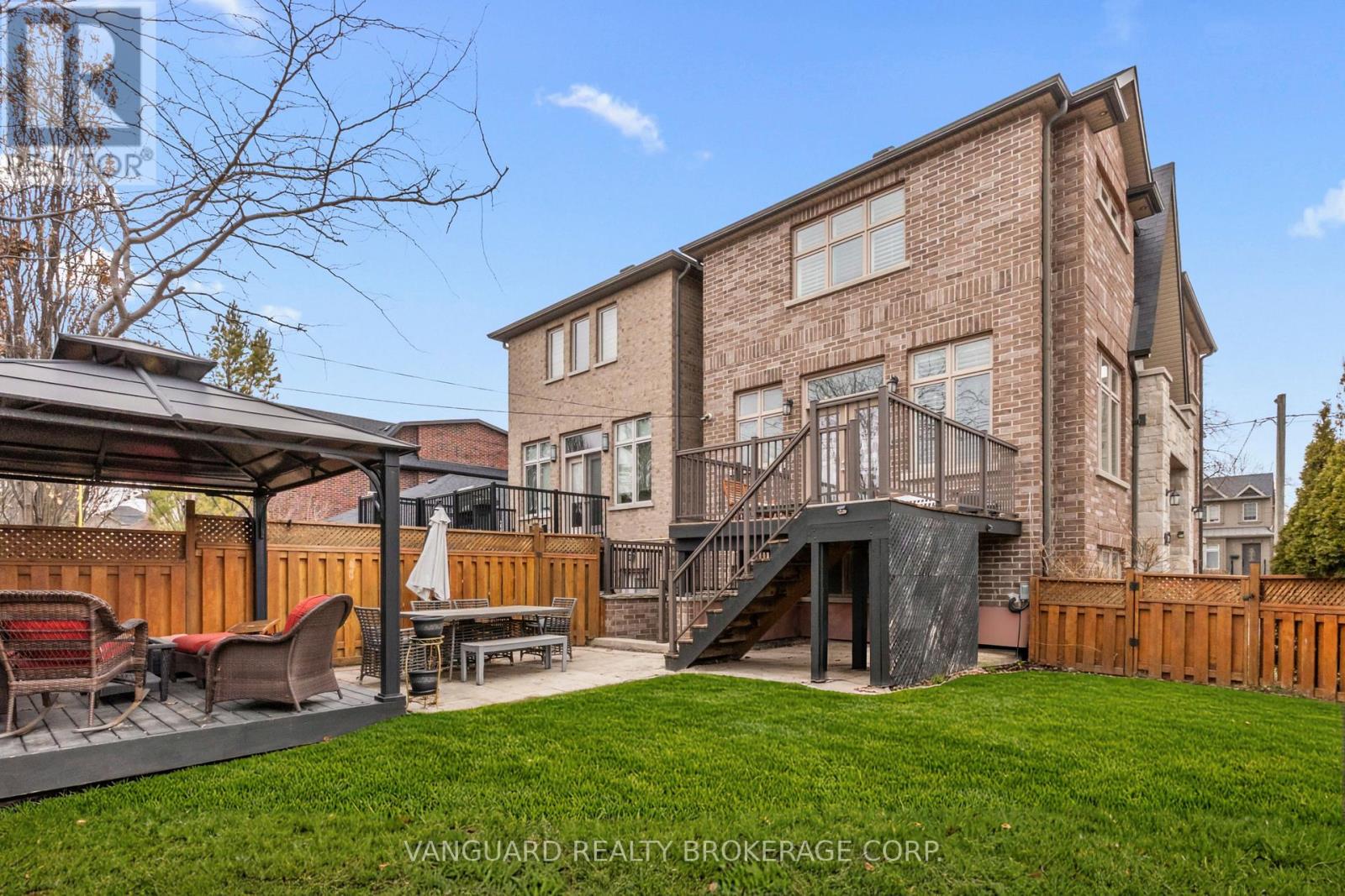 106 St. George Street, Toronto, Ontario  M8Z 3Y7 - Photo 29 - W12926218