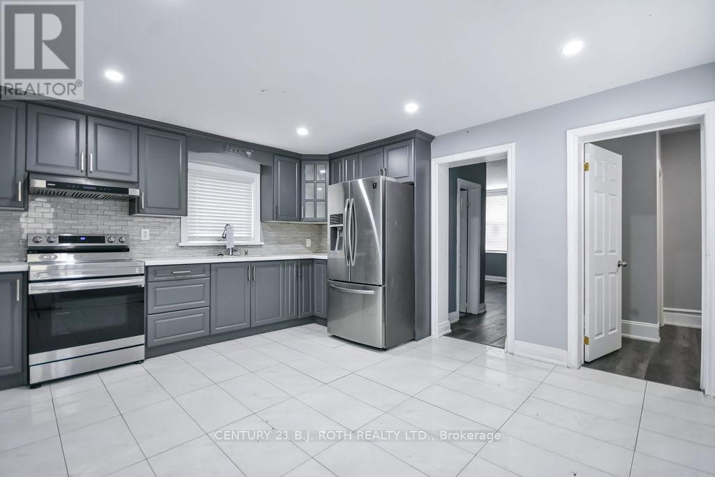 44 Sanford Street, Barrie, Ontario  L4N 3C4 - Photo 10 - S12925474