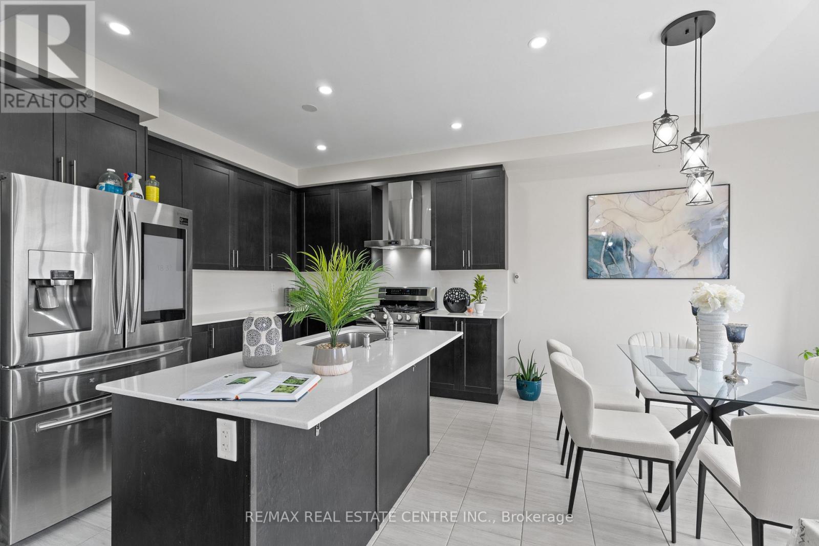 8 Oconnor Crescent, Brampton, Ontario  L7A 5A6 - Photo 11 - W12927612