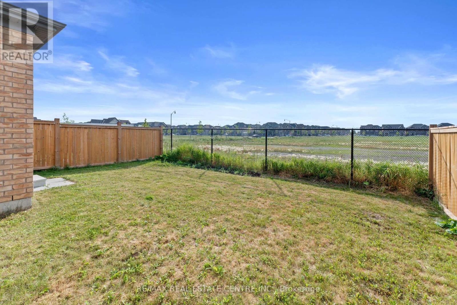 8 Oconnor Crescent, Brampton, Ontario  L7A 5A6 - Photo 25 - W12927612