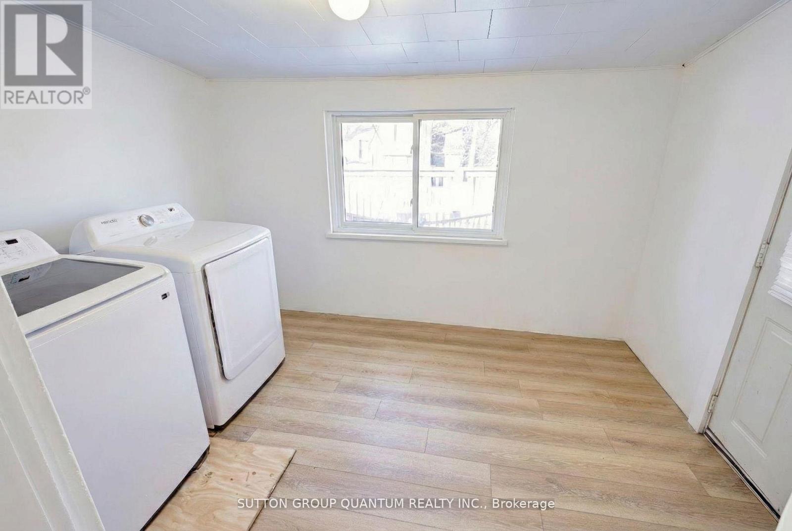 232 Pearson Avenue, Toronto, Ontario M6R 1G7 - Photo 28 - W12927644