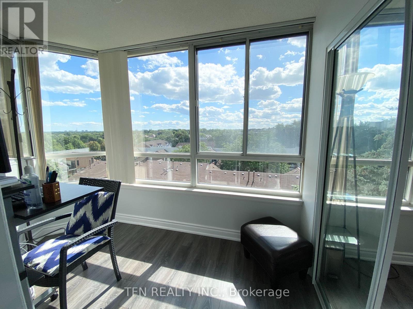 522 - 1001 Cedarglen Gate, Mississauga, Ontario  L5C 4R2 - Photo 17 - W12927694