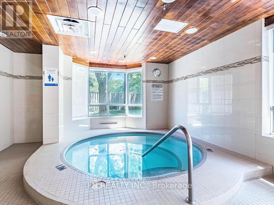 522 - 1001 Cedarglen Gate, Mississauga, Ontario  L5C 4R2 - Photo 40 - W12927694