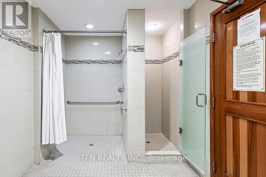 522 - 1001 Cedarglen Gate, Mississauga, Ontario  L5C 4R2 - Photo 42 - W12927694