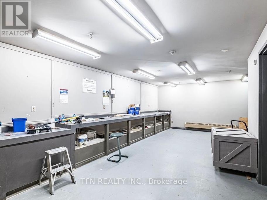 522 - 1001 Cedarglen Gate, Mississauga, Ontario  L5C 4R2 - Photo 44 - W12927694