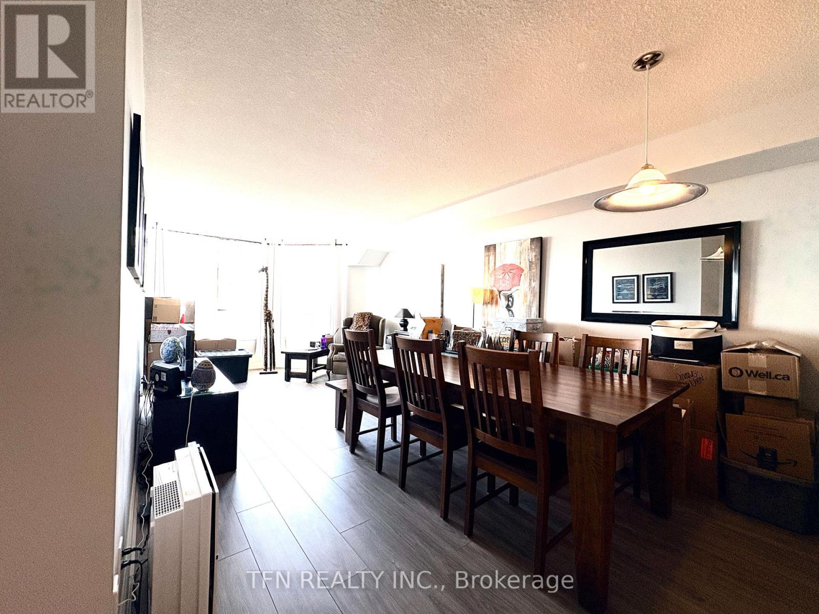 522 - 1001 Cedarglen Gate, Mississauga, Ontario  L5C 4R2 - Photo 7 - W12927694