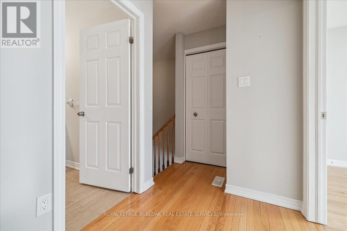 36 - 181 Plains Road W, Burlington, Ontario  L7T 0B1 - Photo 32 - W12927706