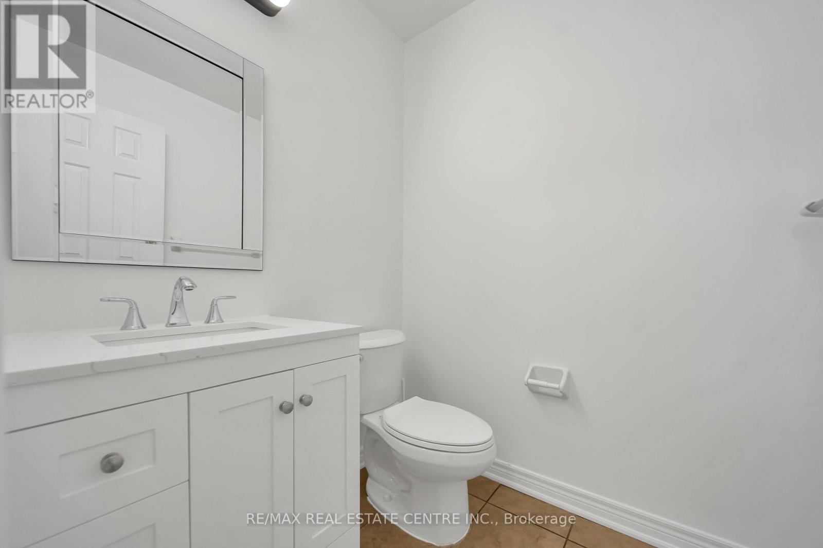 8 Munch Place, Milton, Ontario  L9T 8K6 - Photo 15 - W12927712