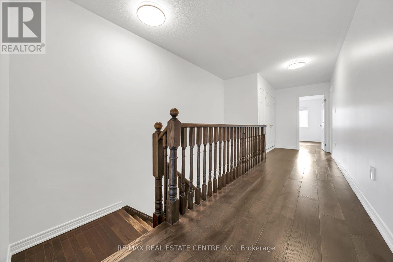 8 Munch Place, Milton, Ontario  L9T 8K6 - Photo 28 - W12927712