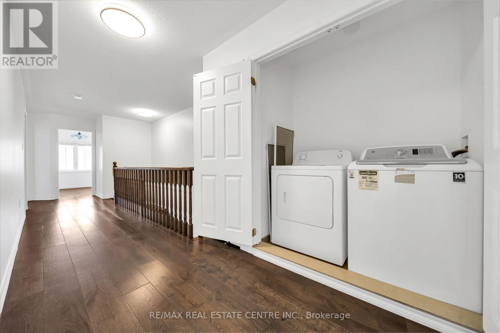 8 Munch Place, Milton, Ontario  L9T 8K6 - Photo 36 - W12927712