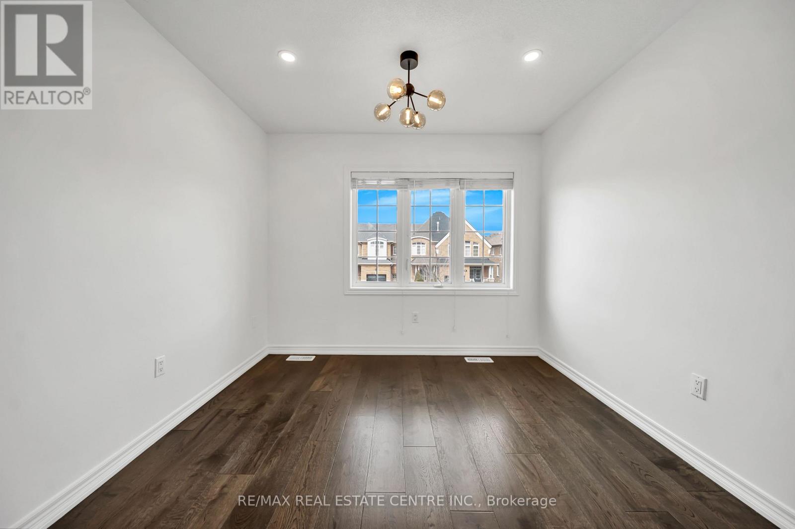 8 Munch Place, Milton, Ontario  L9T 8K6 - Photo 40 - W12927712