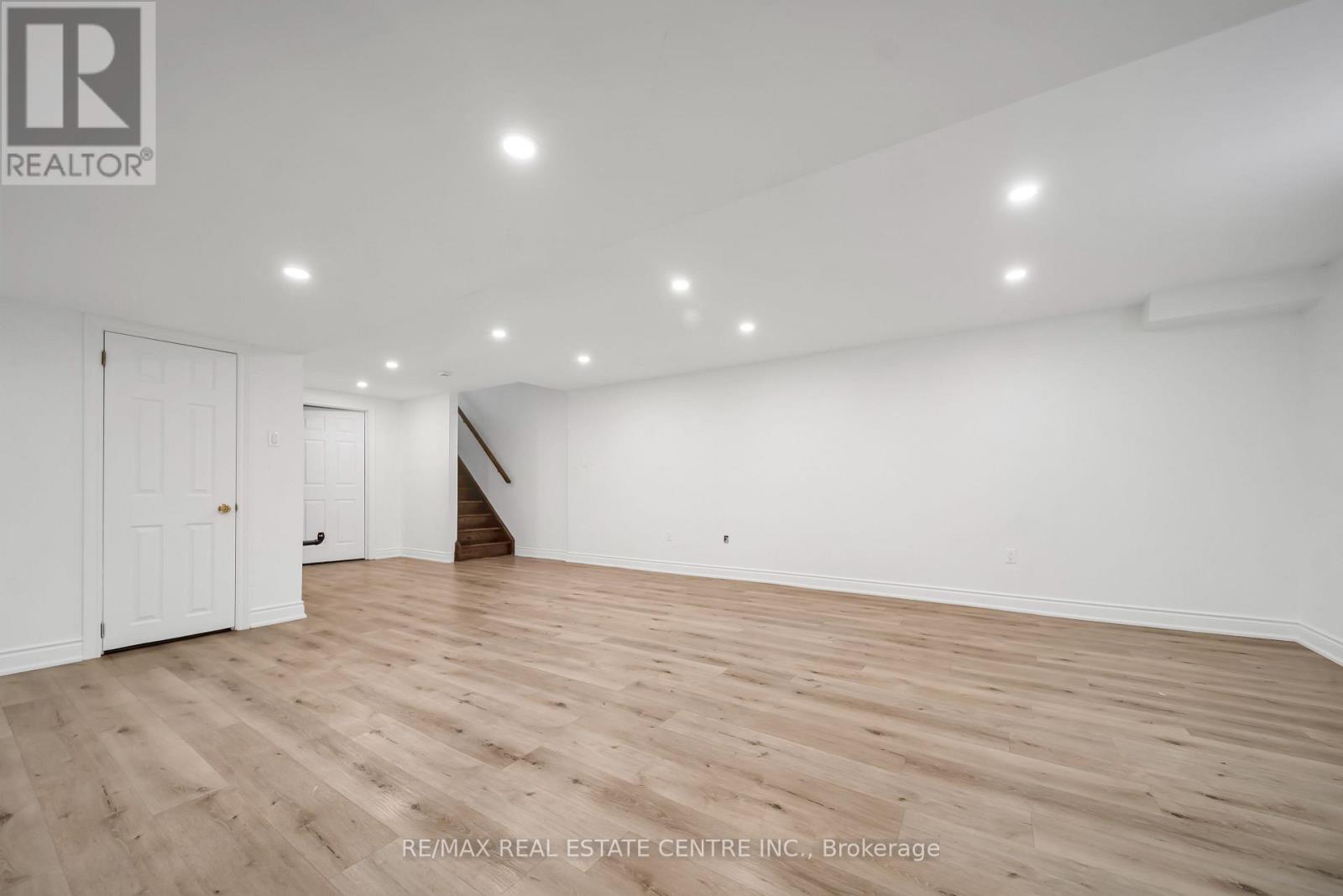 8 Munch Place, Milton, Ontario  L9T 8K6 - Photo 44 - W12927712