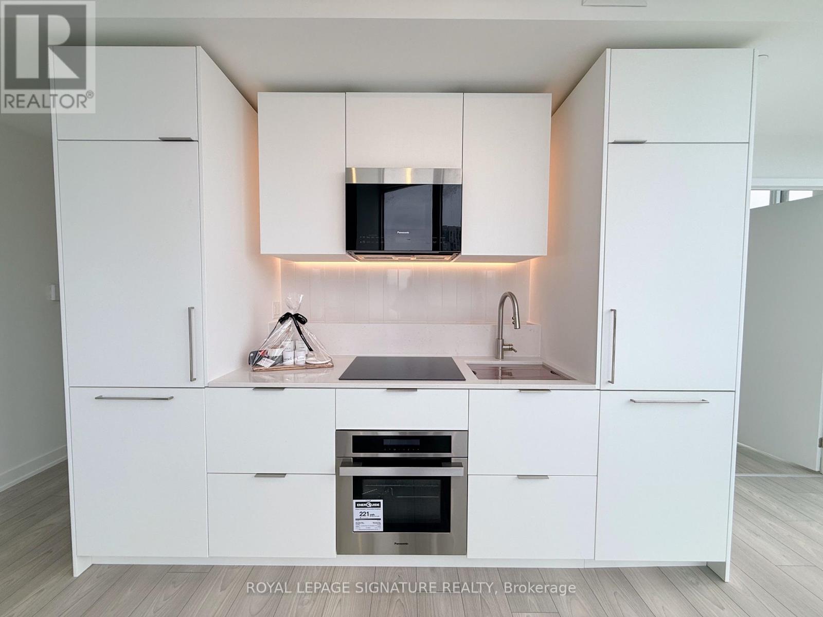 1309 - 1 Fairview Road, Mississauga, Ontario  L5A 0B4 - Photo 10 - W12927758