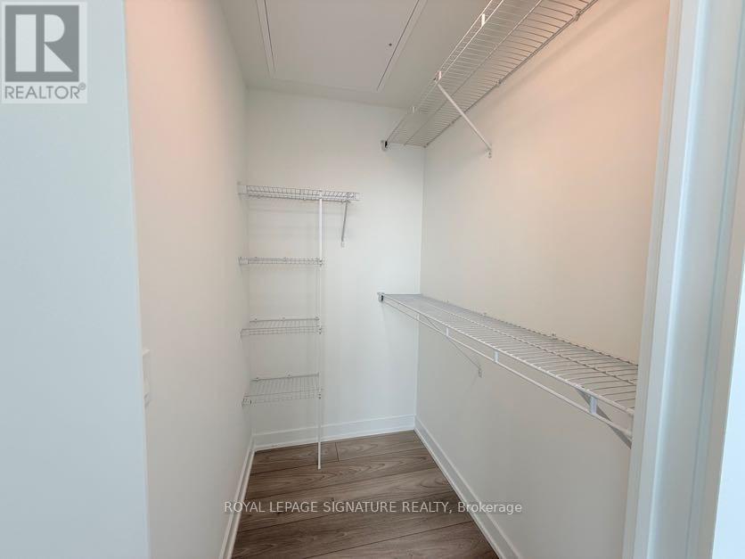 1309 - 1 Fairview Road, Mississauga, Ontario  L5A 0B4 - Photo 13 - W12927758