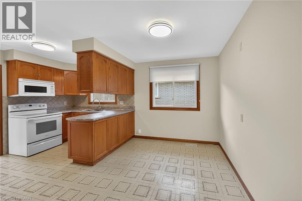 122 Glen Forest Drive, Hamilton, Ontario  L8K 5Z1 - Photo 11 - 40815411