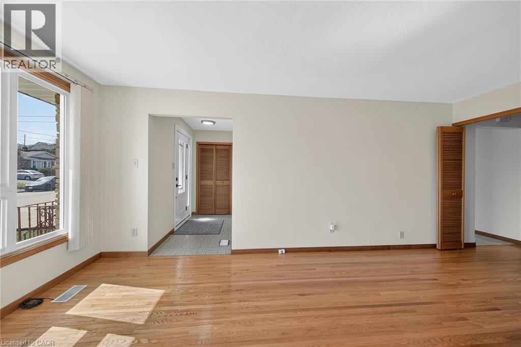 122 Glen Forest Drive, Hamilton, Ontario  L8K 5Z1 - Photo 15 - 40815411