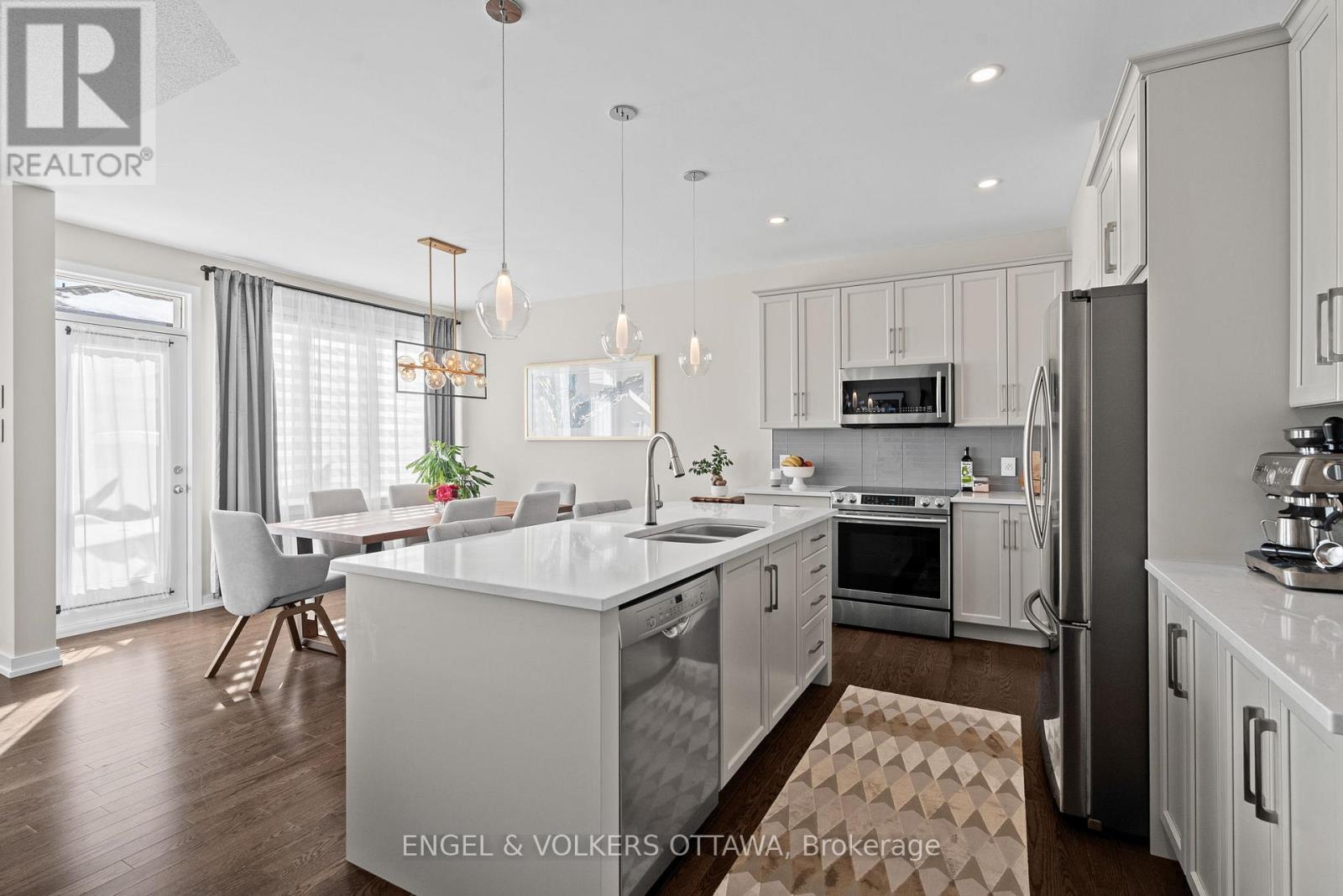 267 Sceptre Way, Ottawa, Ontario  K2V 0C6 - Photo 5 - X12798252