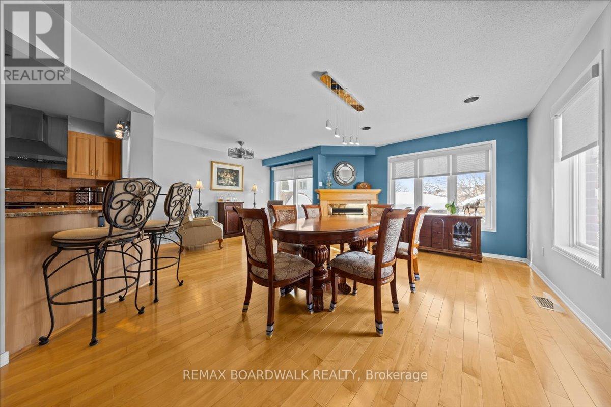 6355 Sablewood Place, Ottawa, Ontario  K1C 7M3 - Photo 8 - X12924612