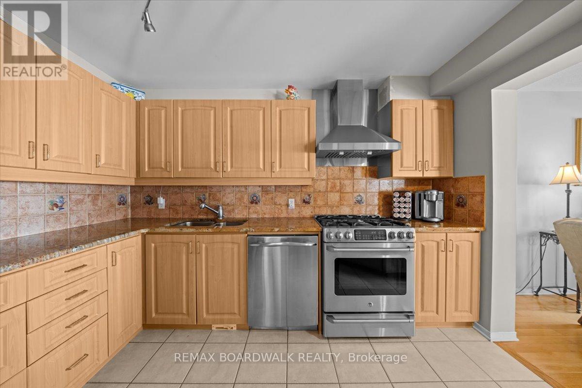 6355 Sablewood Place, Ottawa, Ontario  K1C 7M3 - Photo 7 - X12924612