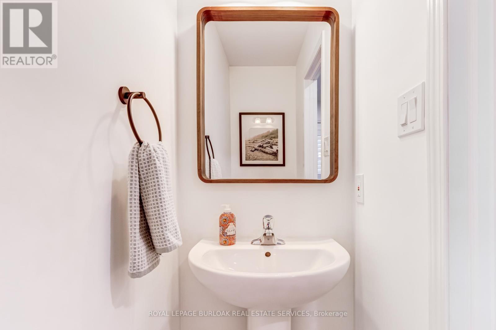 137 Mcmonies Drive, Hamilton, Ontario  L8B 0A6 - Photo 23 - X12927736