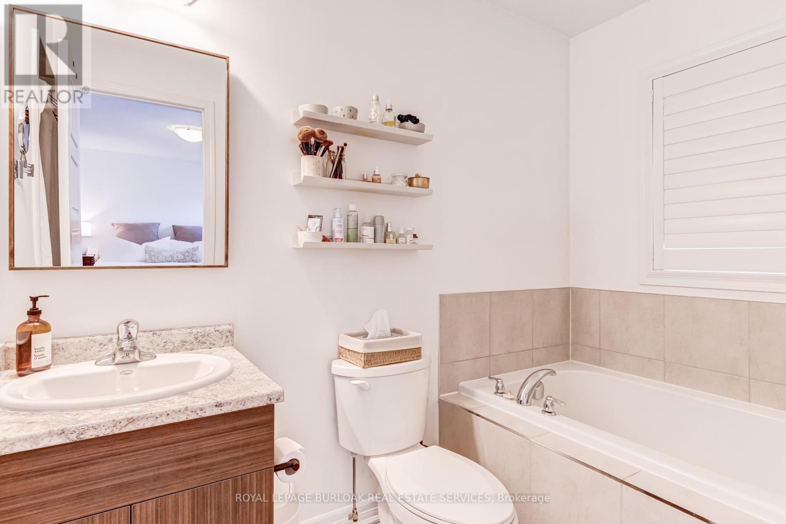 137 Mcmonies Drive, Hamilton, Ontario  L8B 0A6 - Photo 31 - X12927736