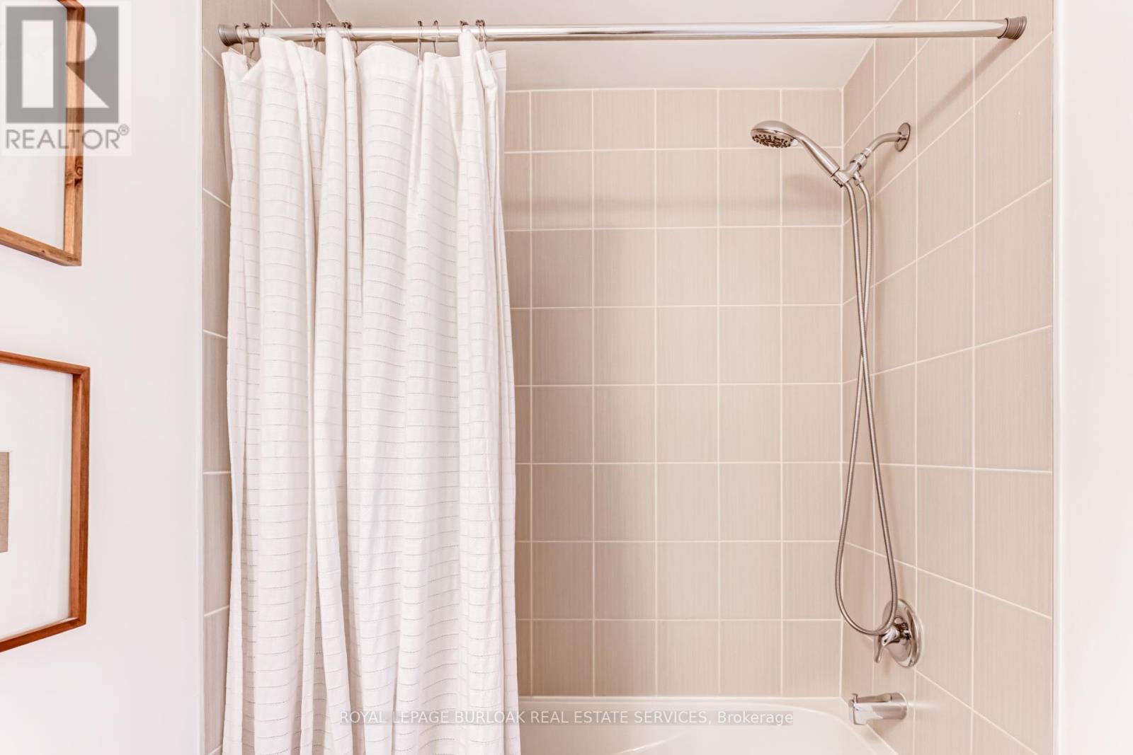 137 Mcmonies Drive, Hamilton, Ontario  L8B 0A6 - Photo 41 - X12927736