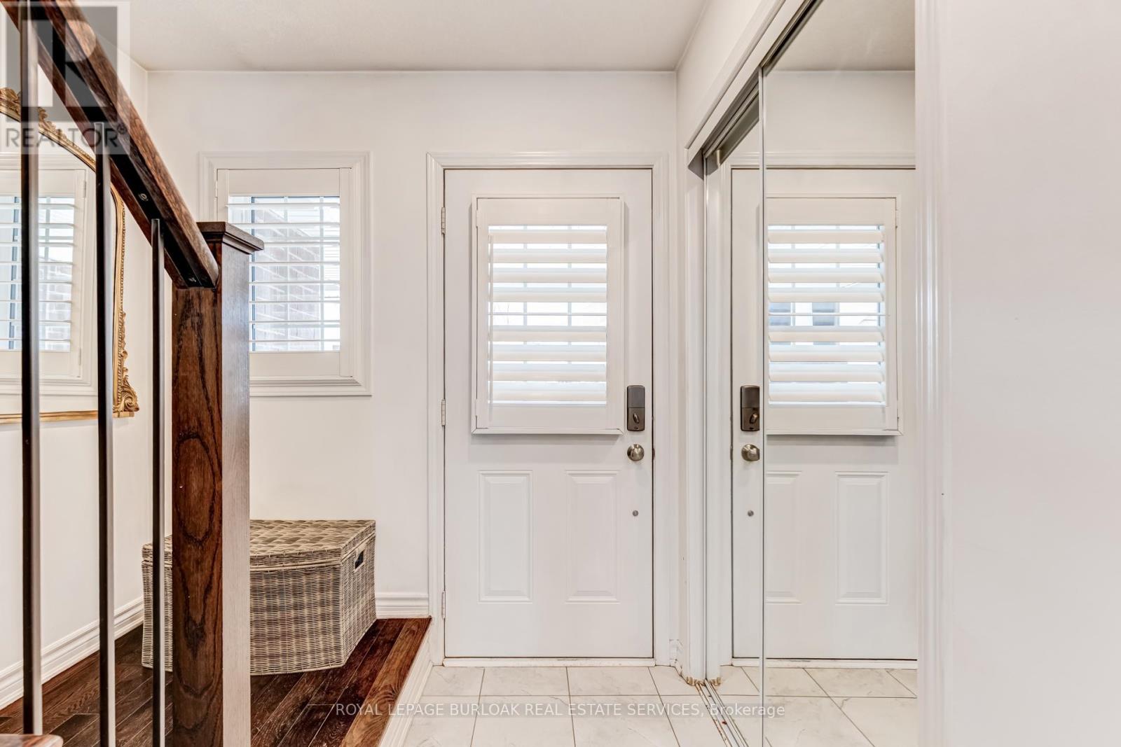 137 Mcmonies Drive, Hamilton, Ontario  L8B 0A6 - Photo 5 - X12927736