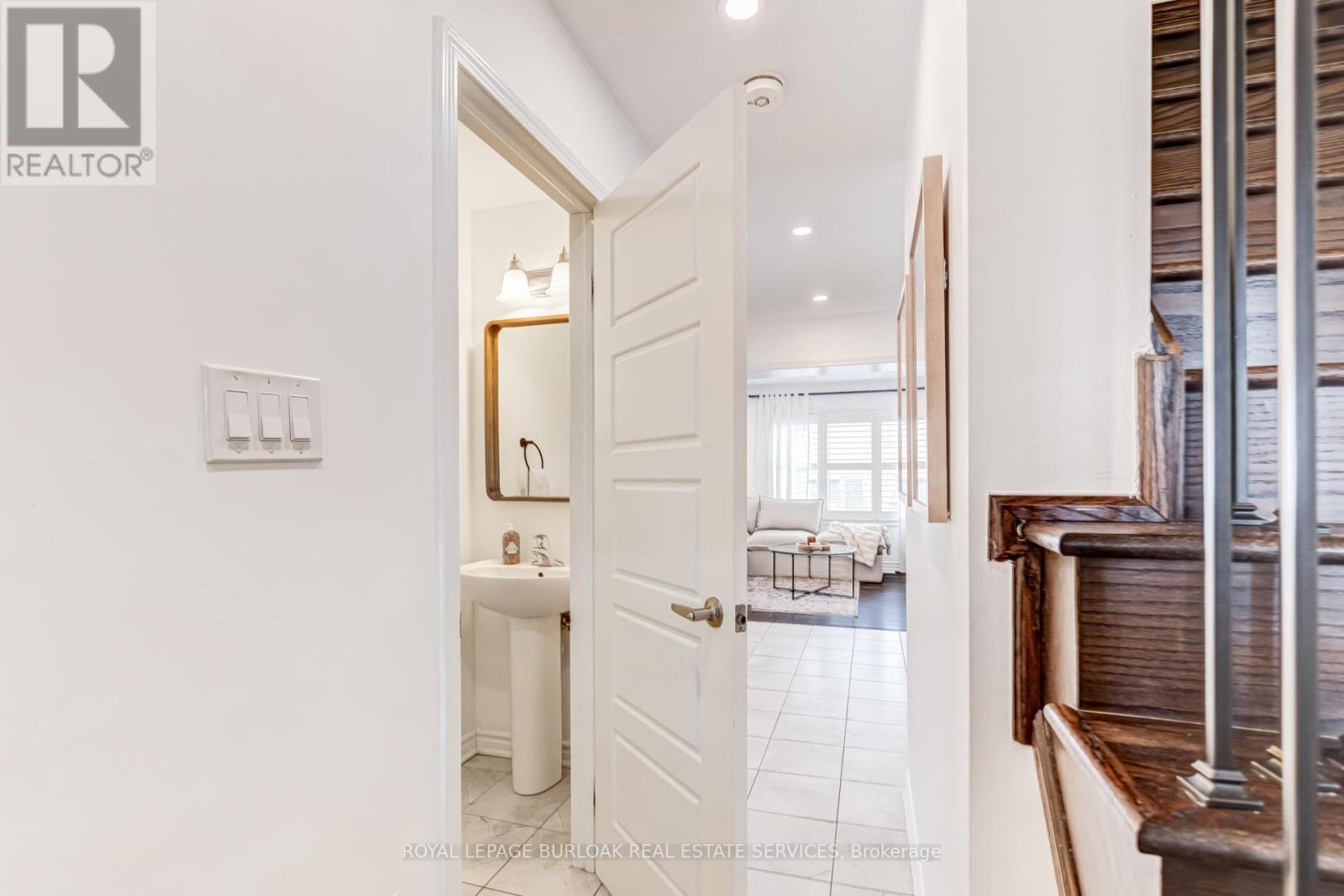 137 Mcmonies Drive, Hamilton, Ontario  L8B 0A6 - Photo 7 - X12927736