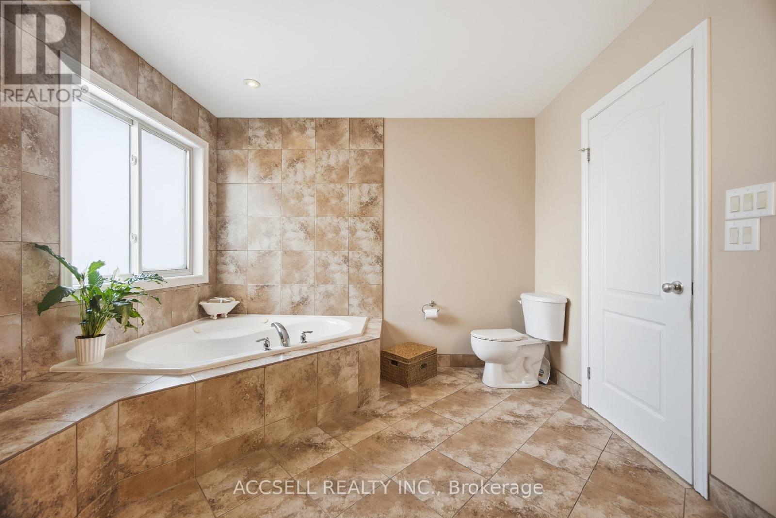 8665 Westport Drive, Niagara Falls, Ontario  L2H 0A3 - Photo 29 - X12927744