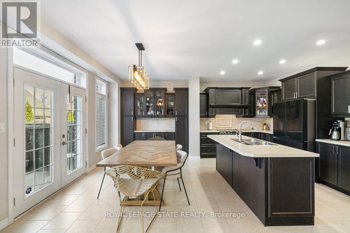 77 Peach Tree Lane, Grimsby, Ontario  L3M 0C1 - Photo 13 - X12927752