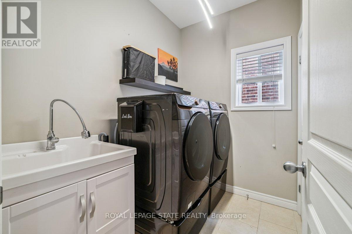 77 Peach Tree Lane, Grimsby, Ontario  L3M 0C1 - Photo 20 - X12927752