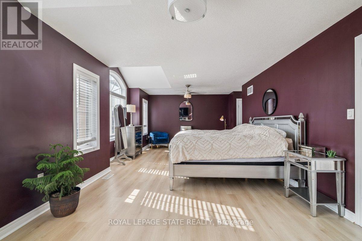 77 Peach Tree Lane, Grimsby, Ontario  L3M 0C1 - Photo 22 - X12927752