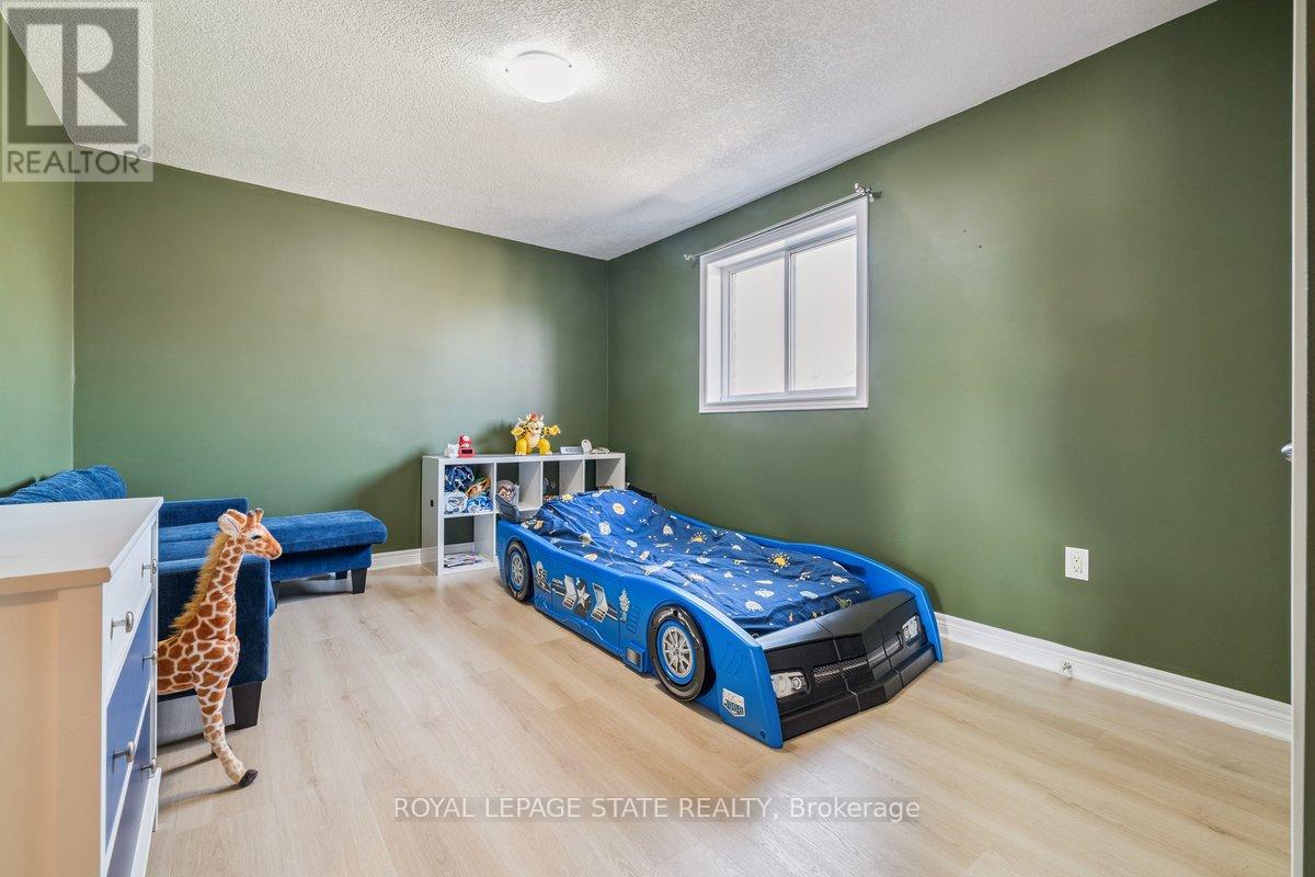 77 Peach Tree Lane, Grimsby, Ontario  L3M 0C1 - Photo 27 - X12927752