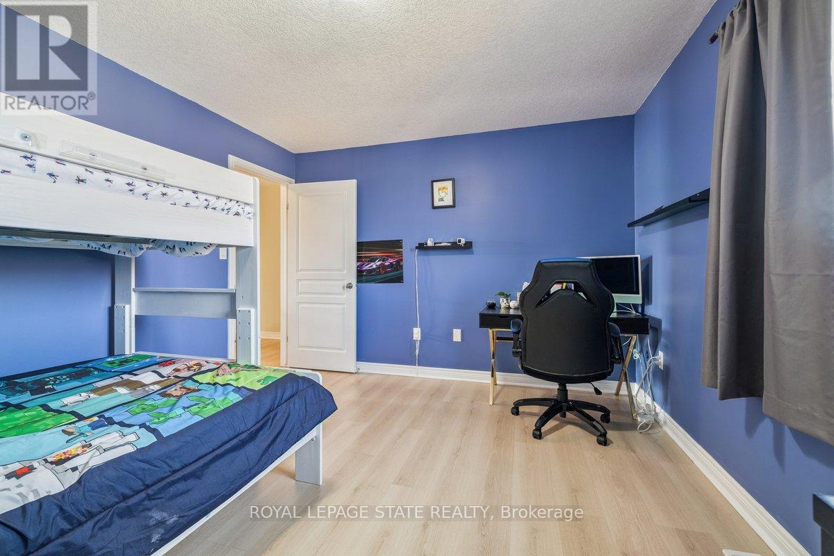 77 Peach Tree Lane, Grimsby, Ontario  L3M 0C1 - Photo 31 - X12927752