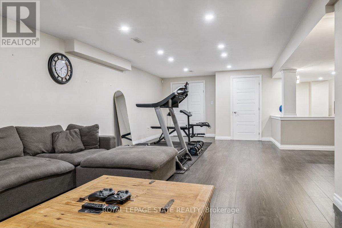 77 Peach Tree Lane, Grimsby, Ontario  L3M 0C1 - Photo 36 - X12927752