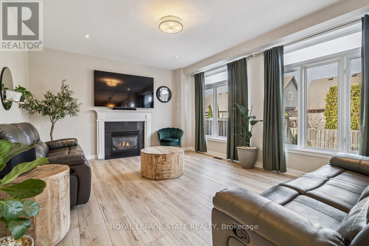 77 Peach Tree Lane, Grimsby, Ontario  L3M 0C1 - Photo 8 - X12927752