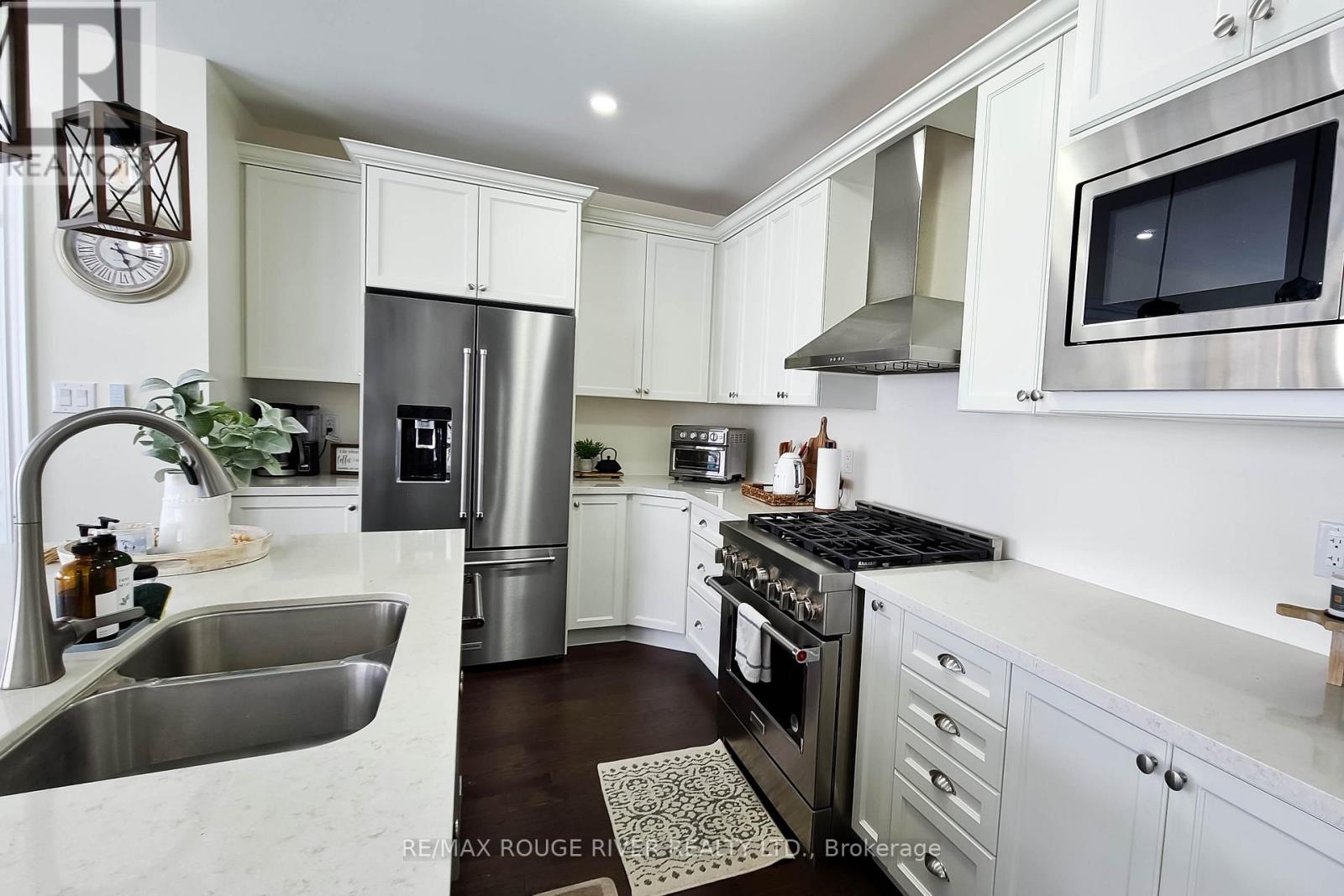 54 Highlands Boulevard, Cavan Monaghan, Ontario  L0A 1G0 - Photo 9 - X12927766