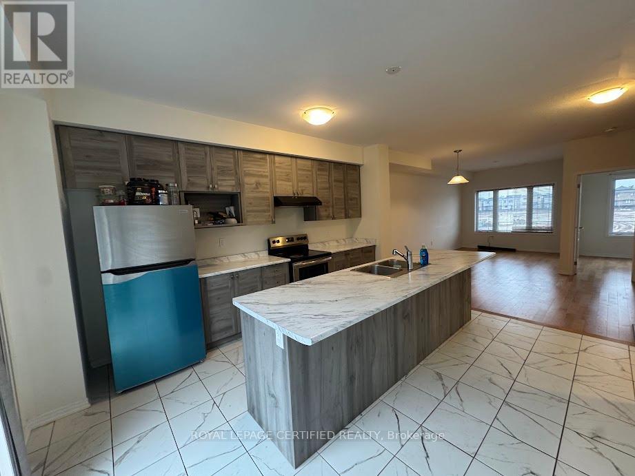 251 Gillespie Drive, Brantford, Ontario N3T 0W2 - Photo 5 - X12927770