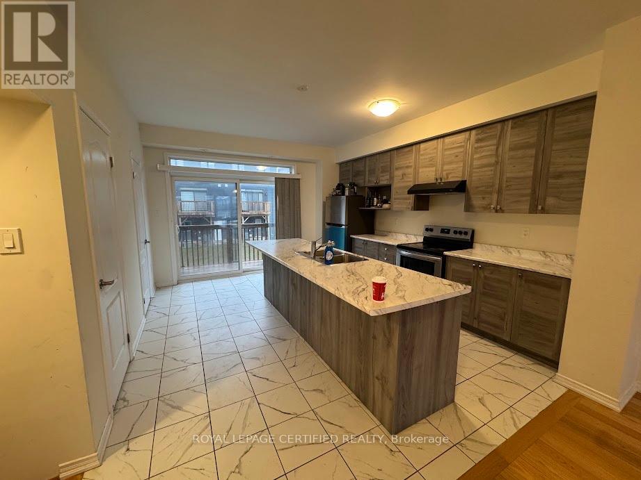 251 Gillespie Drive, Brantford, Ontario N3T 0W2 - Photo 7 - X12927770