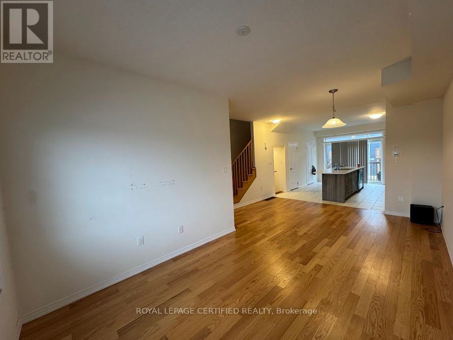 251 Gillespie Drive, Brantford, Ontario N3T 0W2 - Photo 8 - X12927770