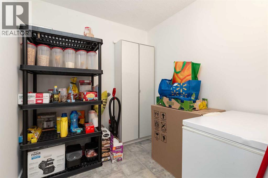 515, 5 Berkley Place W, Lethbridge, Alberta  T1K 5M9 - Photo 13 - A2295604