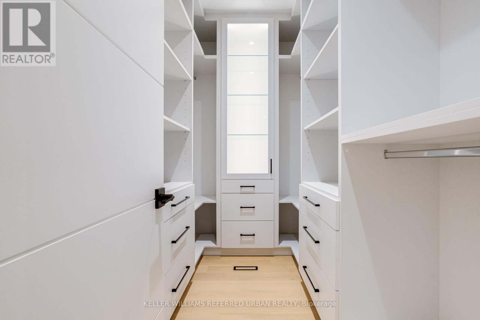 33 Twelfth Street, Toronto, Ontario  M8V 3G8 - Photo 29 - W12912292