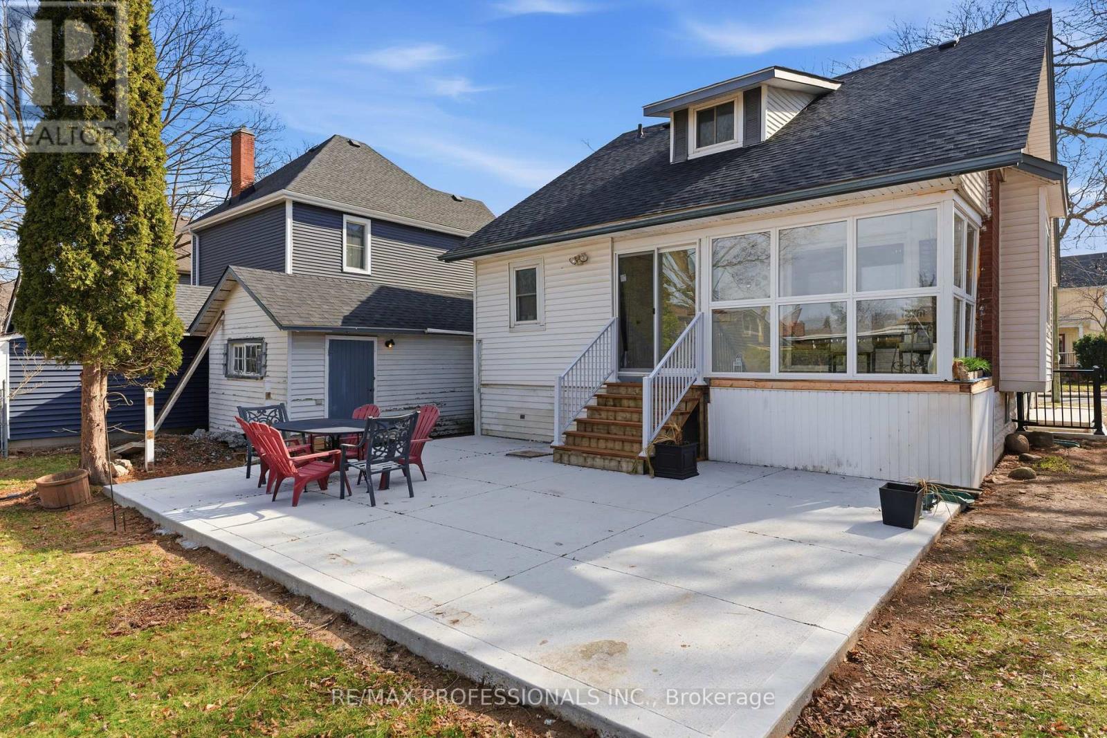 14 Kidd Avenue, Grimsby, Ontario  L3M 3S3 - Photo 30 - X12926088