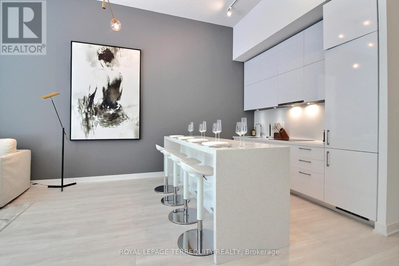 306 - 188 Cumberland Street, Toronto, Ontario  M5R 0B6 - Photo 3 - C12882746